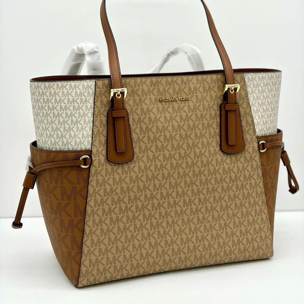 MICHAEL KORS  Voyager Large Color-Block Signature Logo Tote Bag